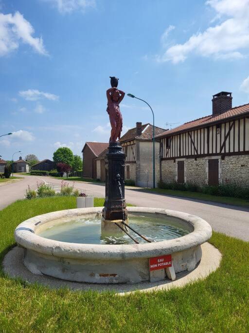L'Oree Des Lacs, Maison De Village Tout Confort Radonvilliers Extérieur photo